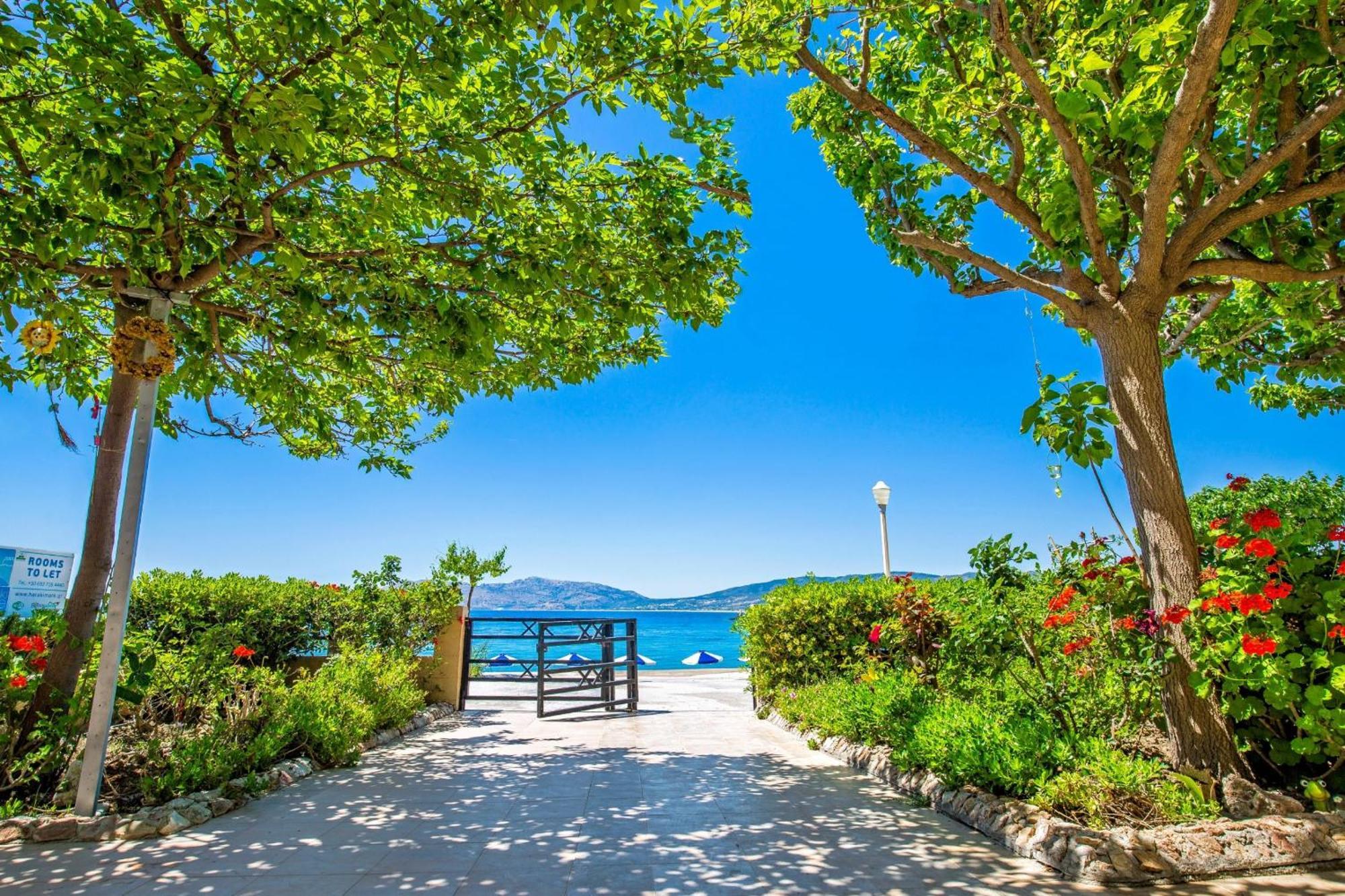 Haraki Mare Studios Beach Front Bagian luar foto